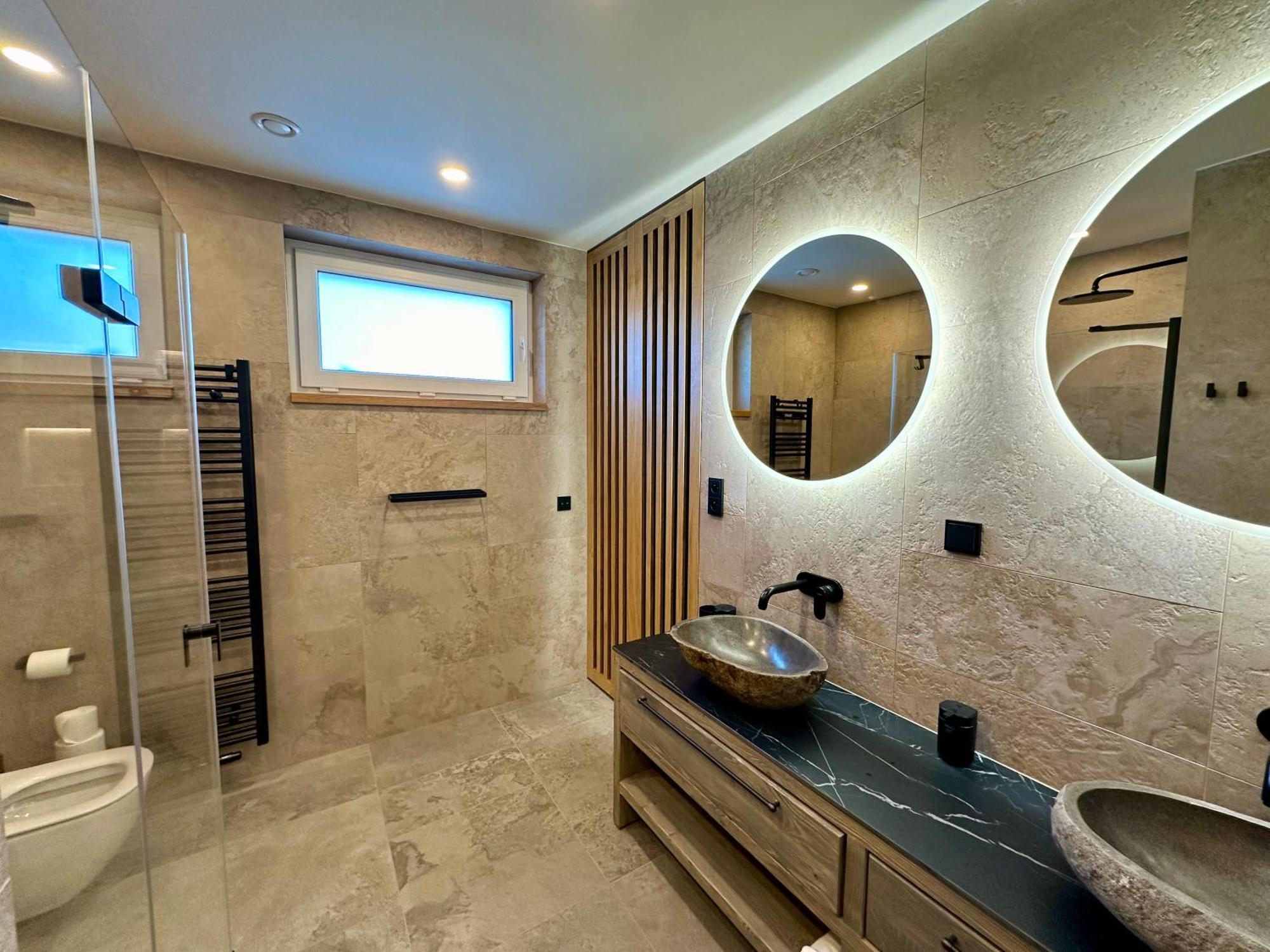 Villa Smrzovka - Luxury House With Swimming Pool, Jacuzzi, Garden And Bbq